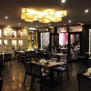 Hôtel&restaurant Farid Hotel